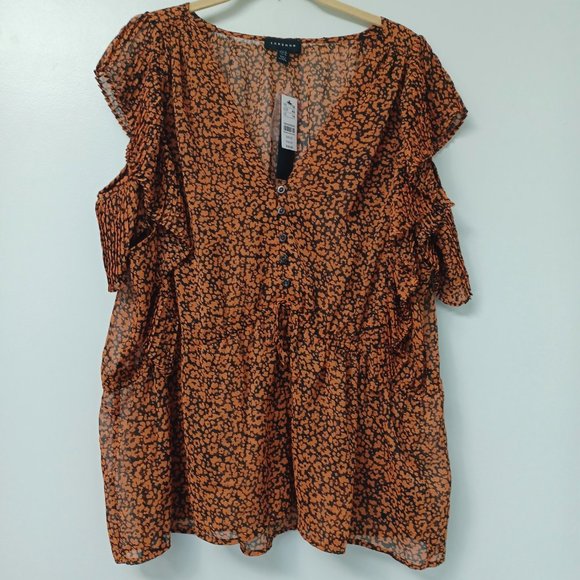 SOLD!--Topshop Animal Print Plisse Blouse, Rusty Brown/Black, Size 14 - Picture 7 of 7